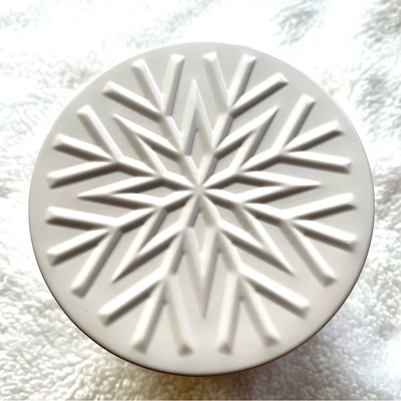 NWT Bath & Body Works 3-Wick Scented Candle – Hot Cocoa & Cream 🍫☕ - Picture 4 of 8